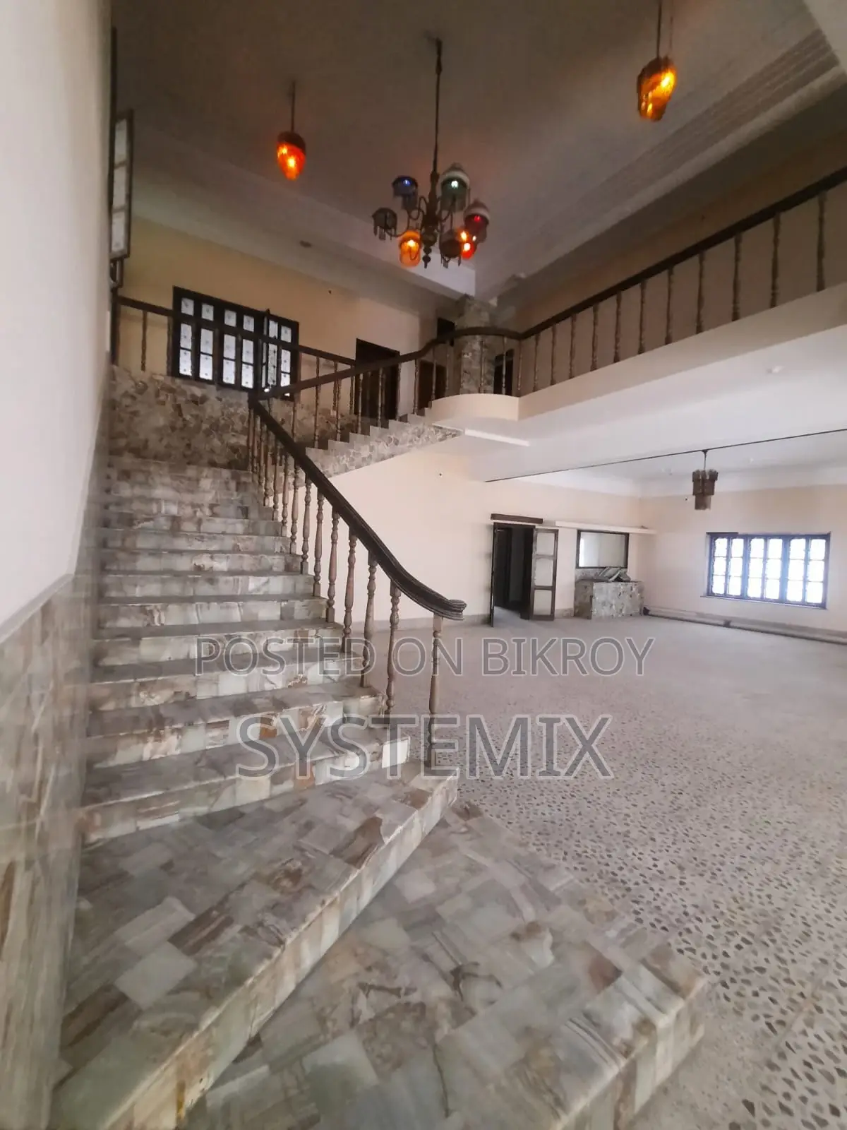 বগুড়া জলেশ্বরীতলায় ৪ তলা বিশিষ্ট বিশাল অফিস বিল্ডিং ভাড়া হবে