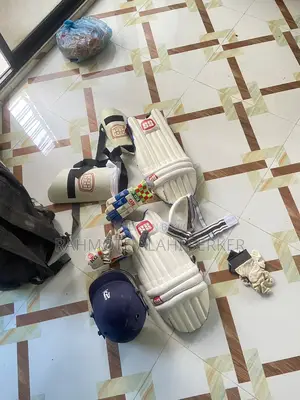 ক্রিকেট কিট এক্সেসরিজ