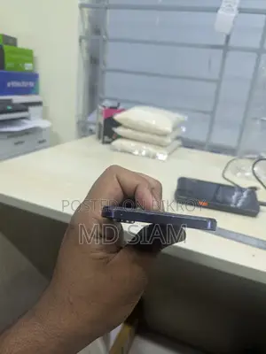 ভিভো ওয়াই২০০ই ১২৮ জিবি নীল