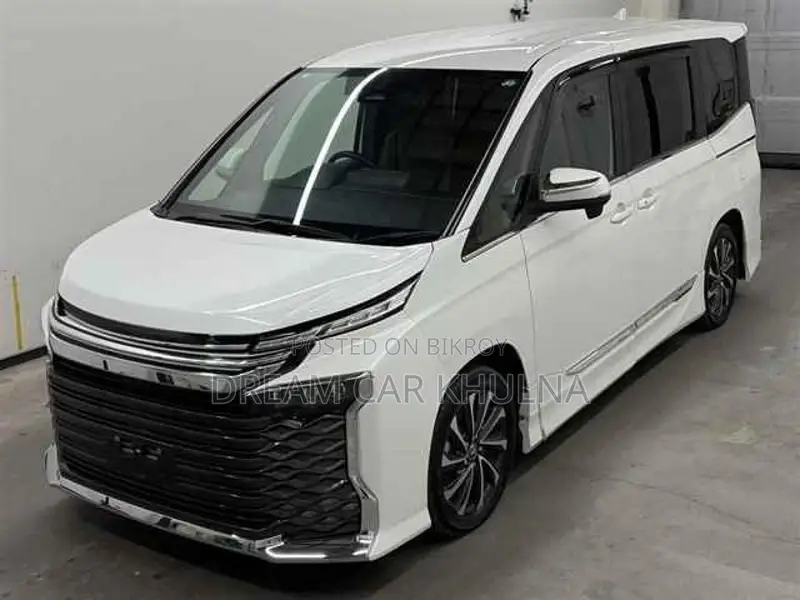Toyota Voxy SZ Pearl Bodykit 2023