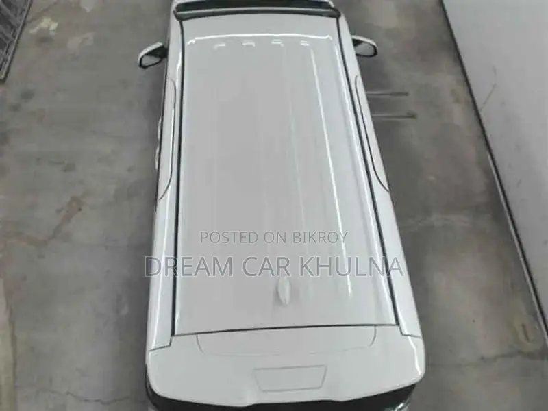 Toyota Voxy SZ Pearl Bodykit 2023