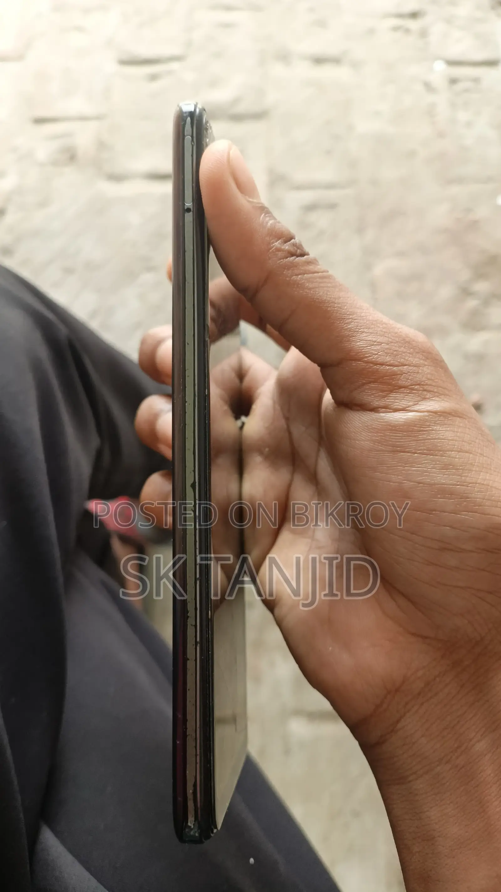 Realme 8 8/128 (Used)
