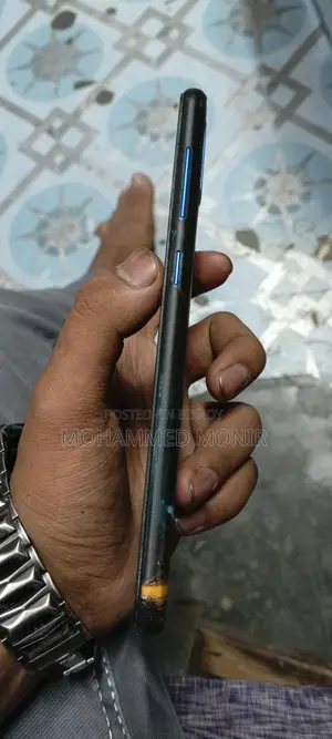 Samsung Galaxy A50 (Used)