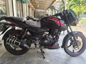 Bajaj Pulsar Double Disc ABS 2022