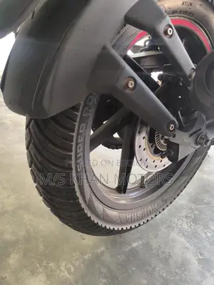 Bajaj Pulsar Double Disc ABS 2022
