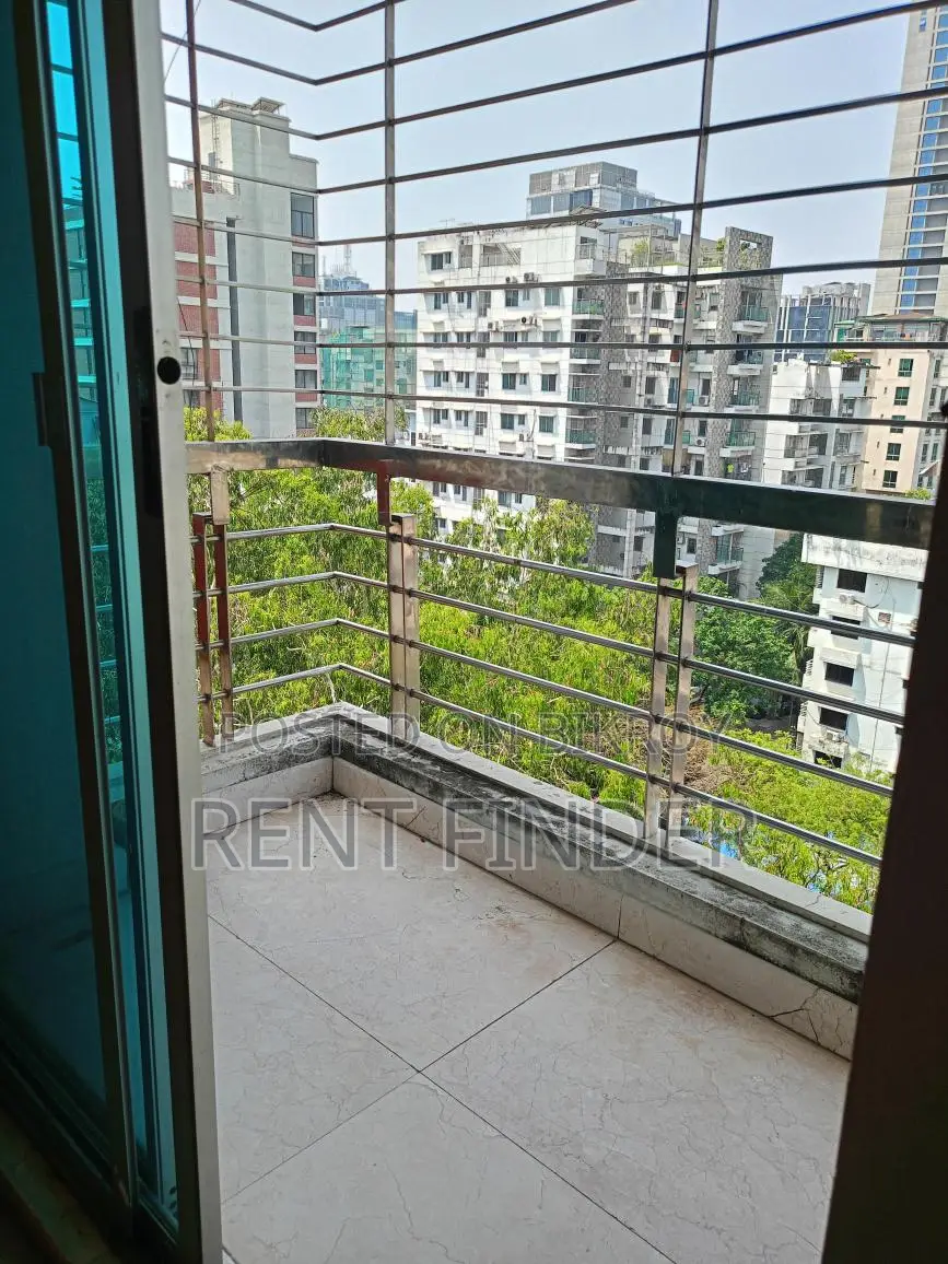 Full Furnished Apartment