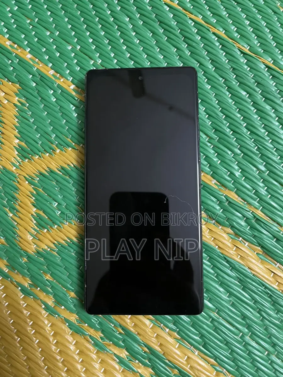 Google Pixel 6a . (Used)