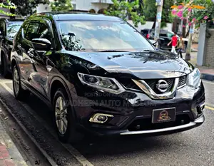 Nissan X-Trail Sunroof & 7 Seat 2012