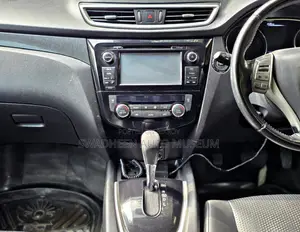 Nissan X-Trail Sunroof & 7 Seat 2012