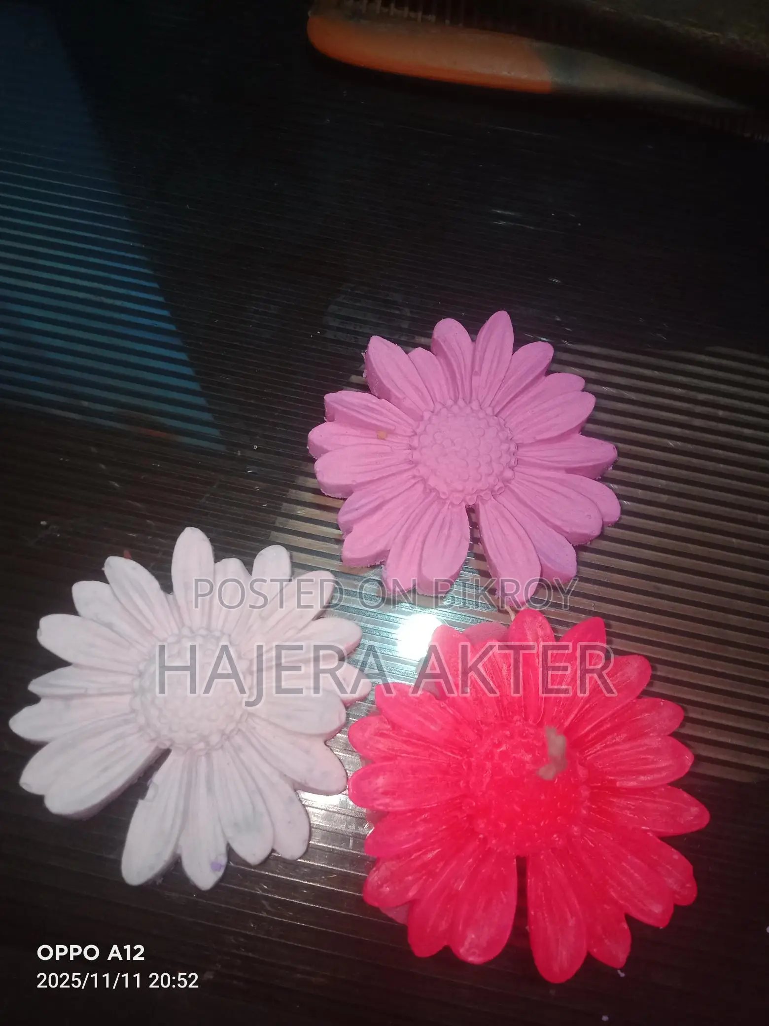 বিভিন্ন কালারের সূর্যমুখী মোমবাতি