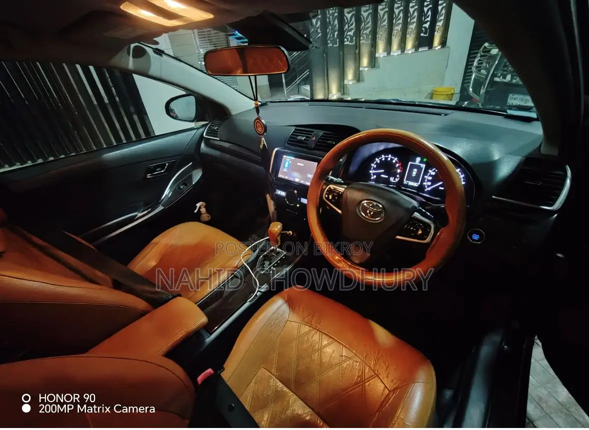 Toyota Premio 2017
