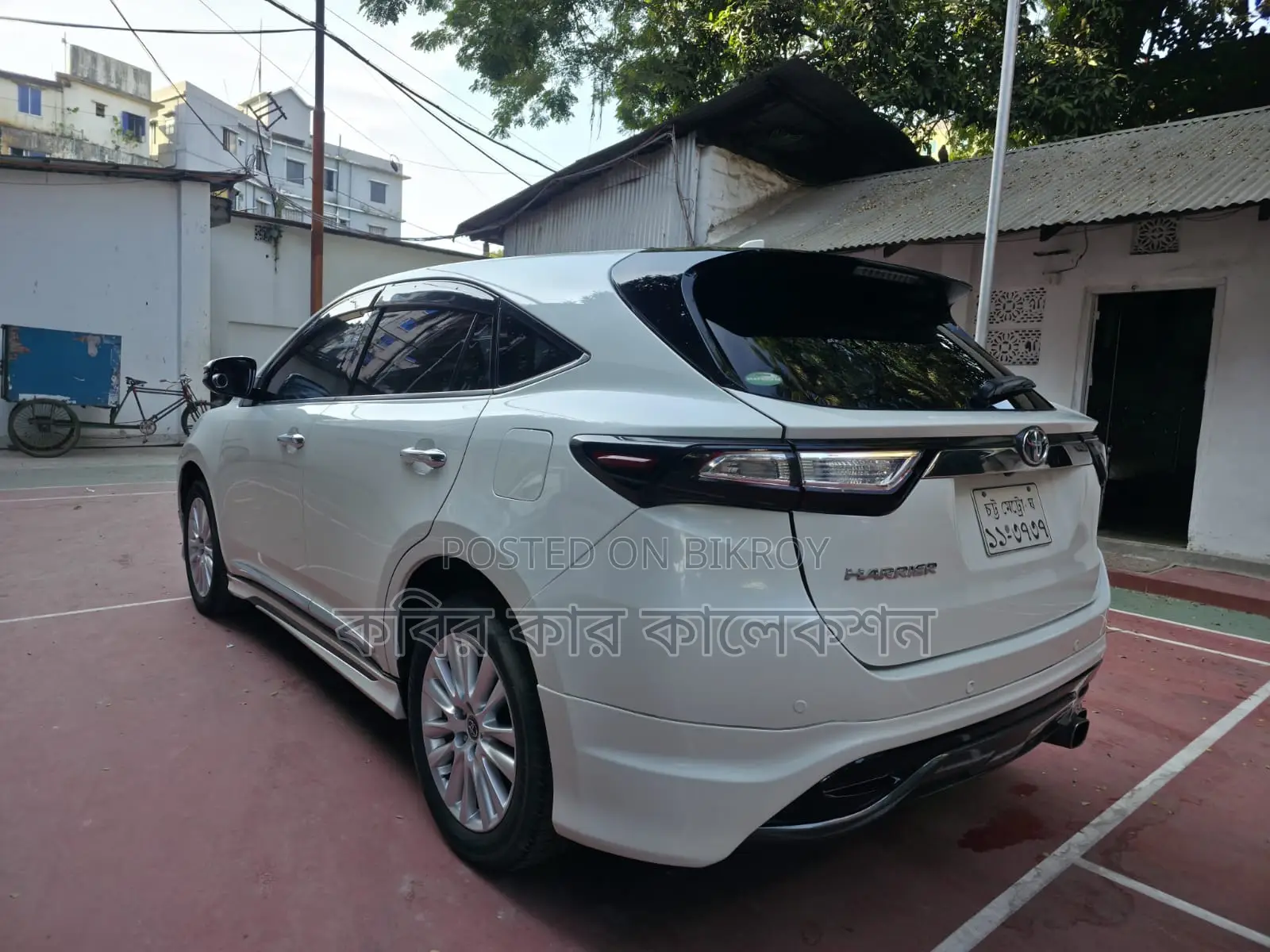 Toyota Harrier advance premium 2015