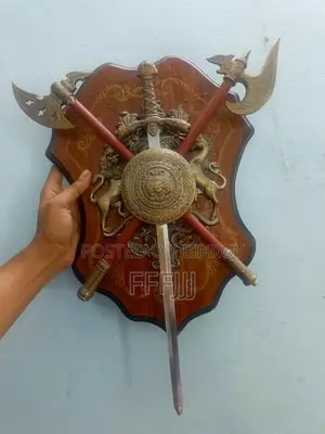 ঘর সাজানো জিনিস