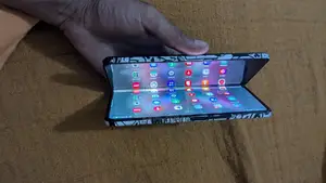 Samsung Galaxy Z Fold3 12/256 gb (Used)