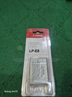Canon Lp E8 battery