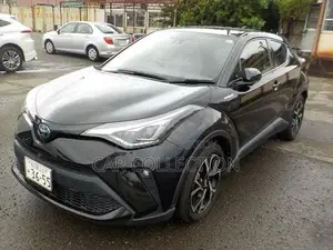 Toyota C-HR G LED 2020