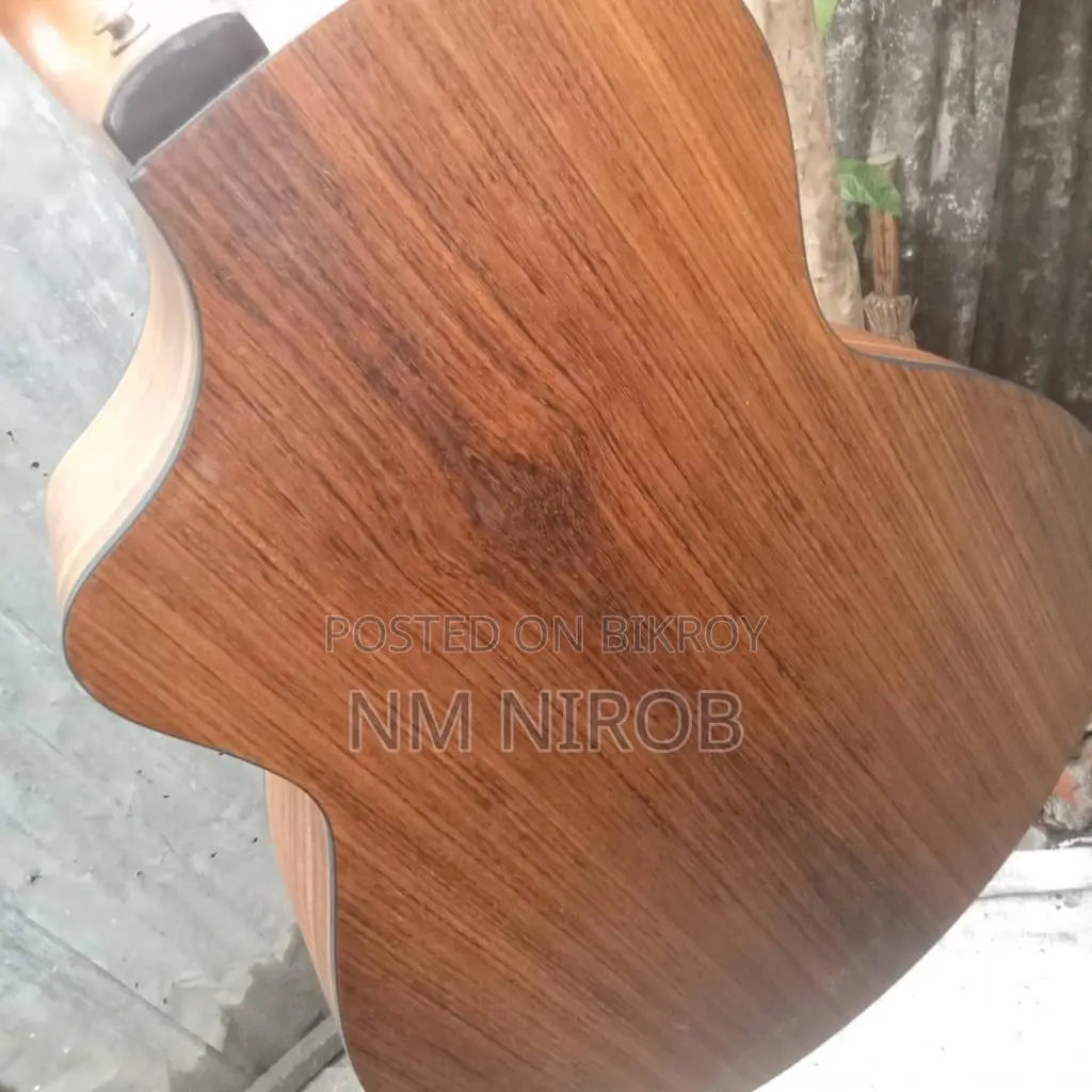 Guitar for sale