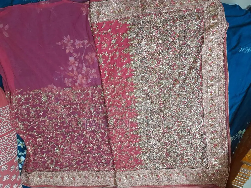 শাড়ি বিক্রির জন্য