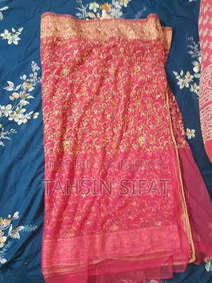 শাড়ি বিক্রির জন্য