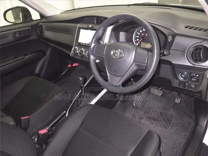 Toyota Axio EX PACKAGE Like G 2021