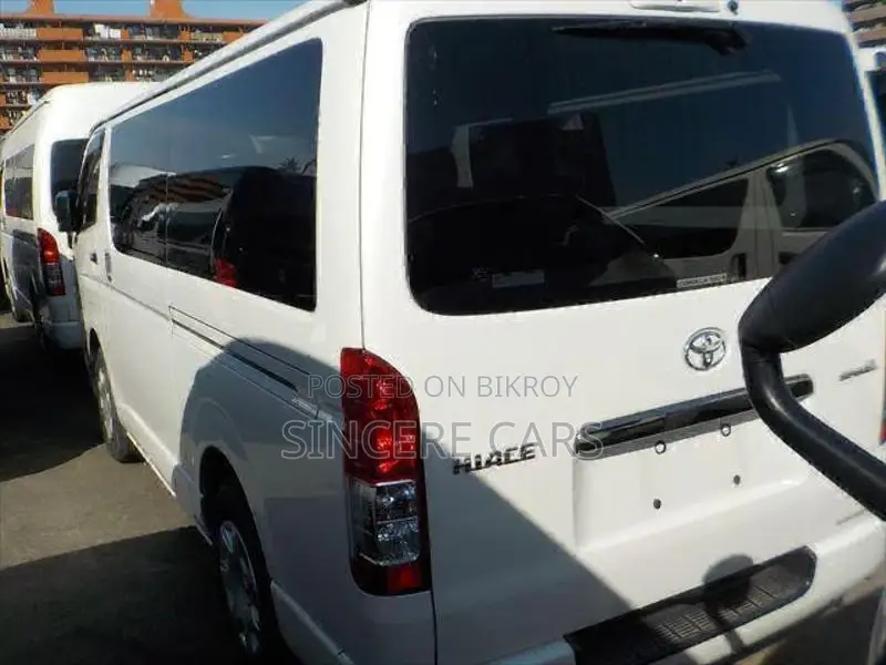 Toyota Hiace SUPER GL DARK PRIME 2022