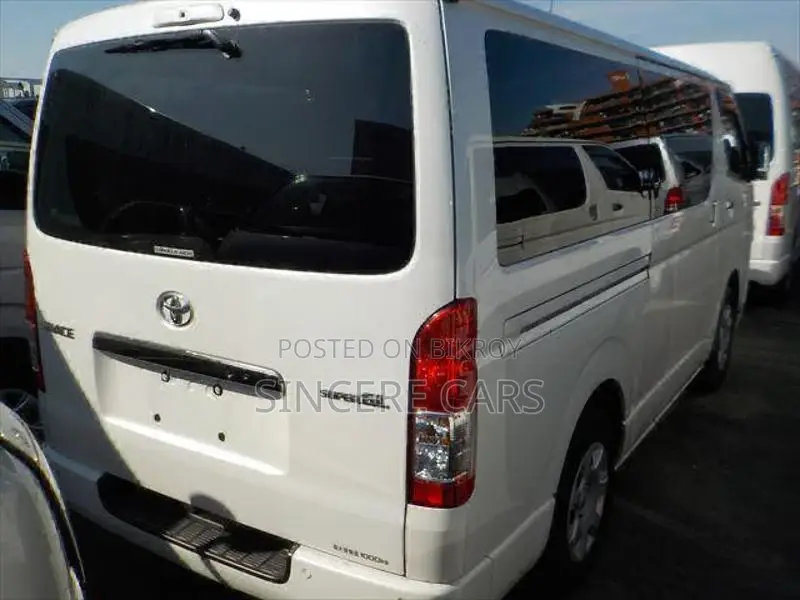 Toyota Hiace SUPER GL DARK PRIME 2022
