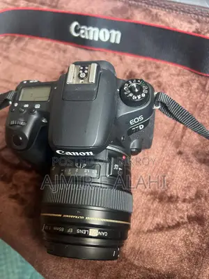 Canon 77D + 85mm Lens for Sale