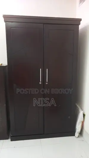 আলমারি বিক্রি হবে