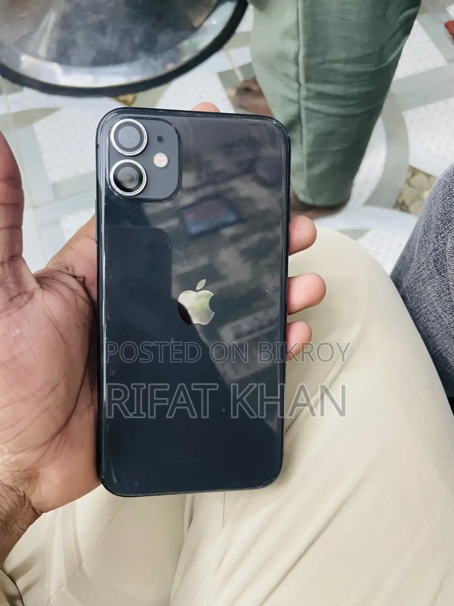 Apple iPhone 11 (Used)