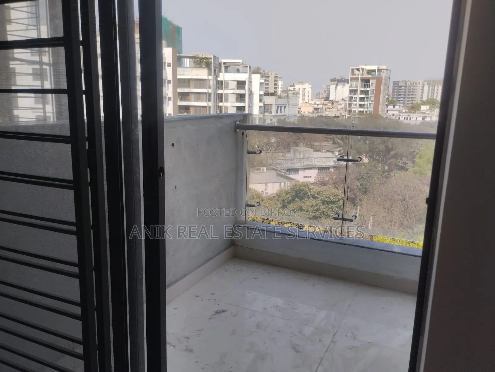Brand New 3500 Sft Un Farnised Flat Rent At Banani