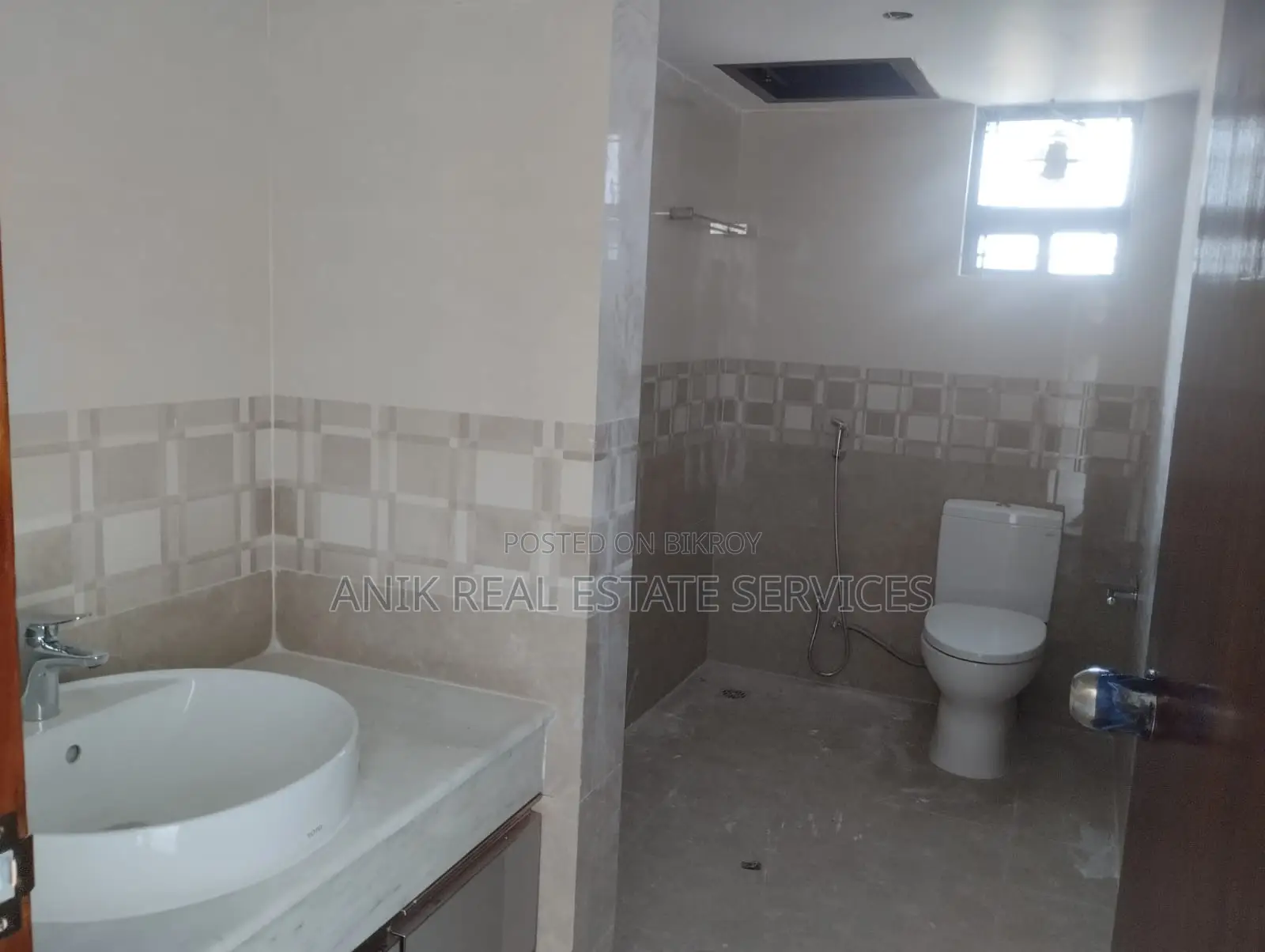 Brand New 3500 Sft Un Farnised Flat Rent At Banani