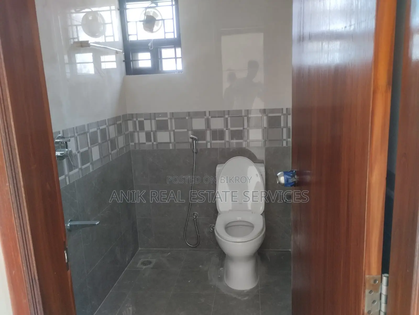 Brand New 3500 Sft Un Farnised Flat Rent At Banani
