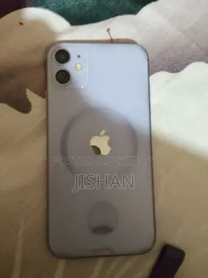 Apple iPhone 11 64GB (Used)