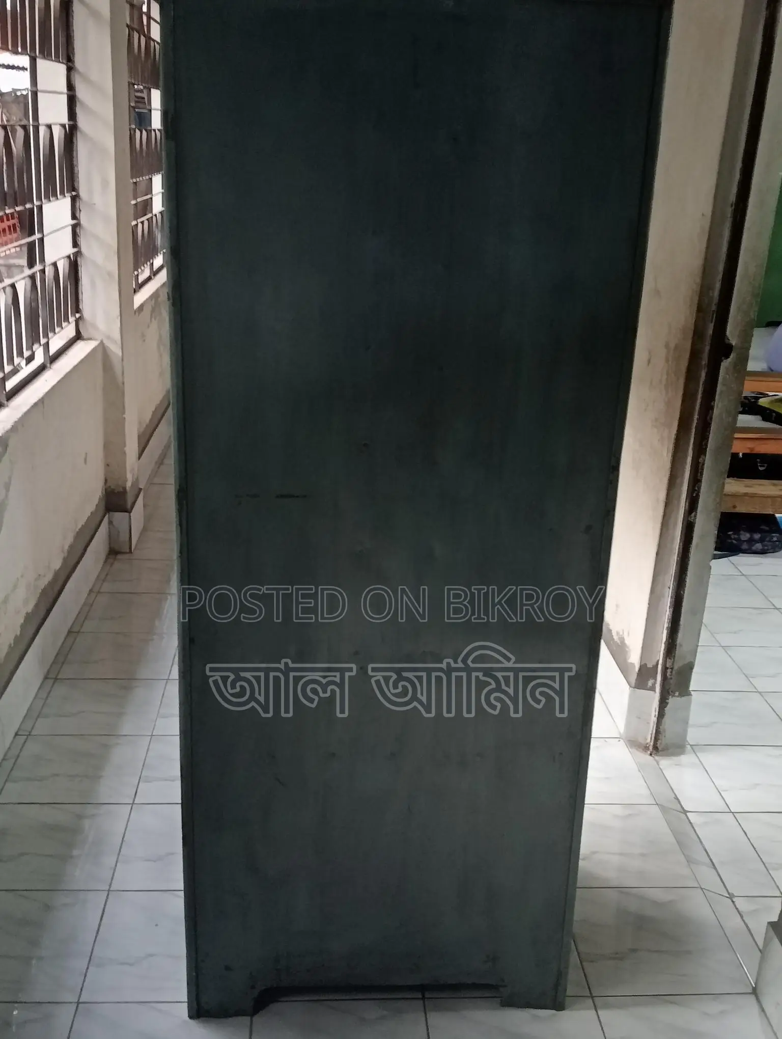 আলমারি