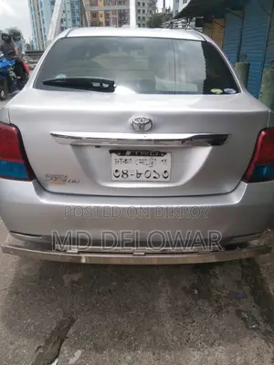 Toyota Axio 2012