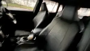 প্রিমিয়াম ফ্রন্ট সিট কভার (২টির সেট) – টয়োটা করোলা ক্রস ২০২২