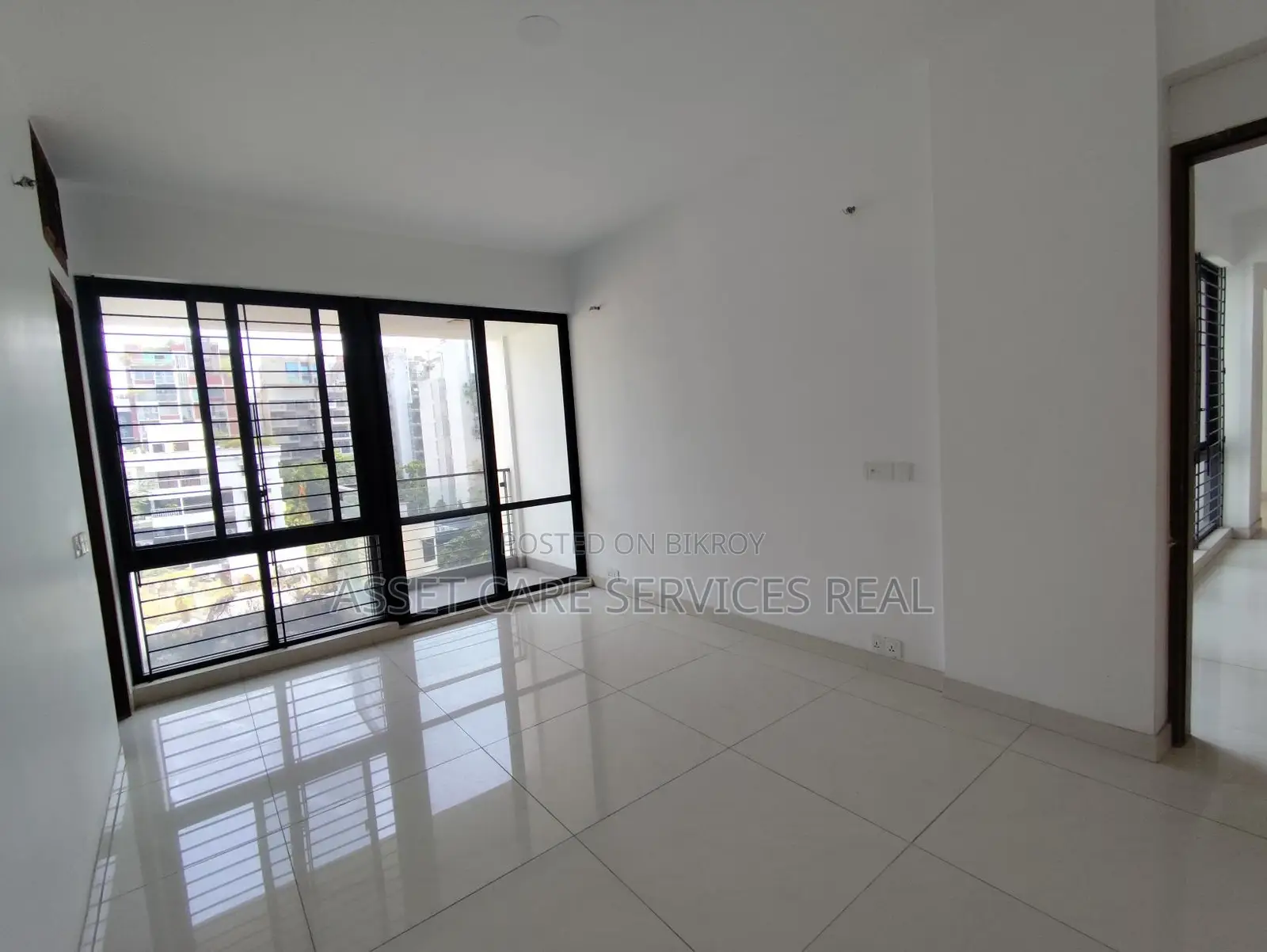 New 4Bed Gym-Pool Facilities Apartment Rent Baridhara Diplomatic Zone