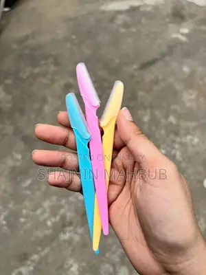 ৩ পিস ফেসিয়াল রেজার কম্বো