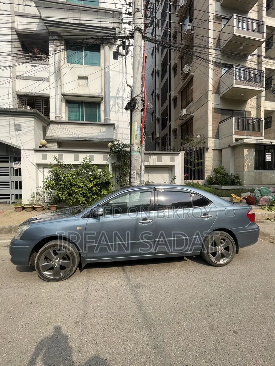 Toyota Premio 2004