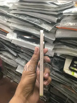 Xiaomi Redmi Note 13 ফ্রেশ আছে (Used)