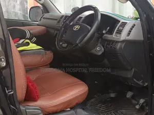 Toyota Hiace Black 2009
