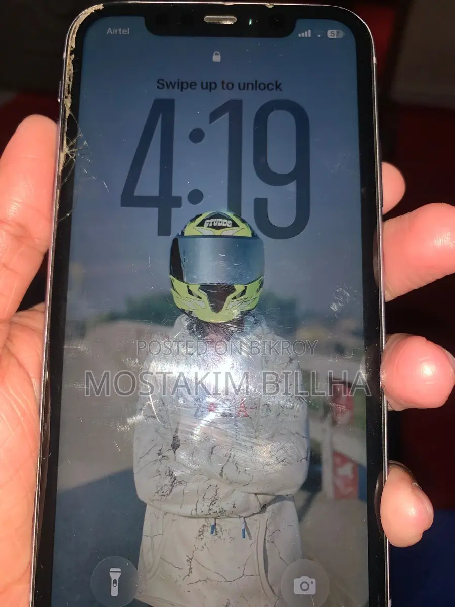 Apple iPhone 11 (Used)