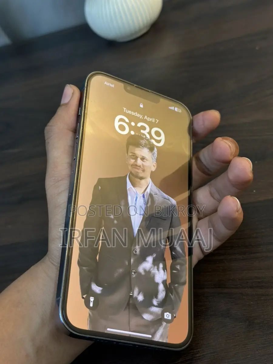 Apple iPhone 13 Pro Max . (Used)