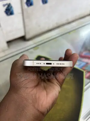 Apple iPhone 13 (Used)