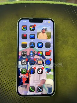 Apple iPhone 13 (Used)