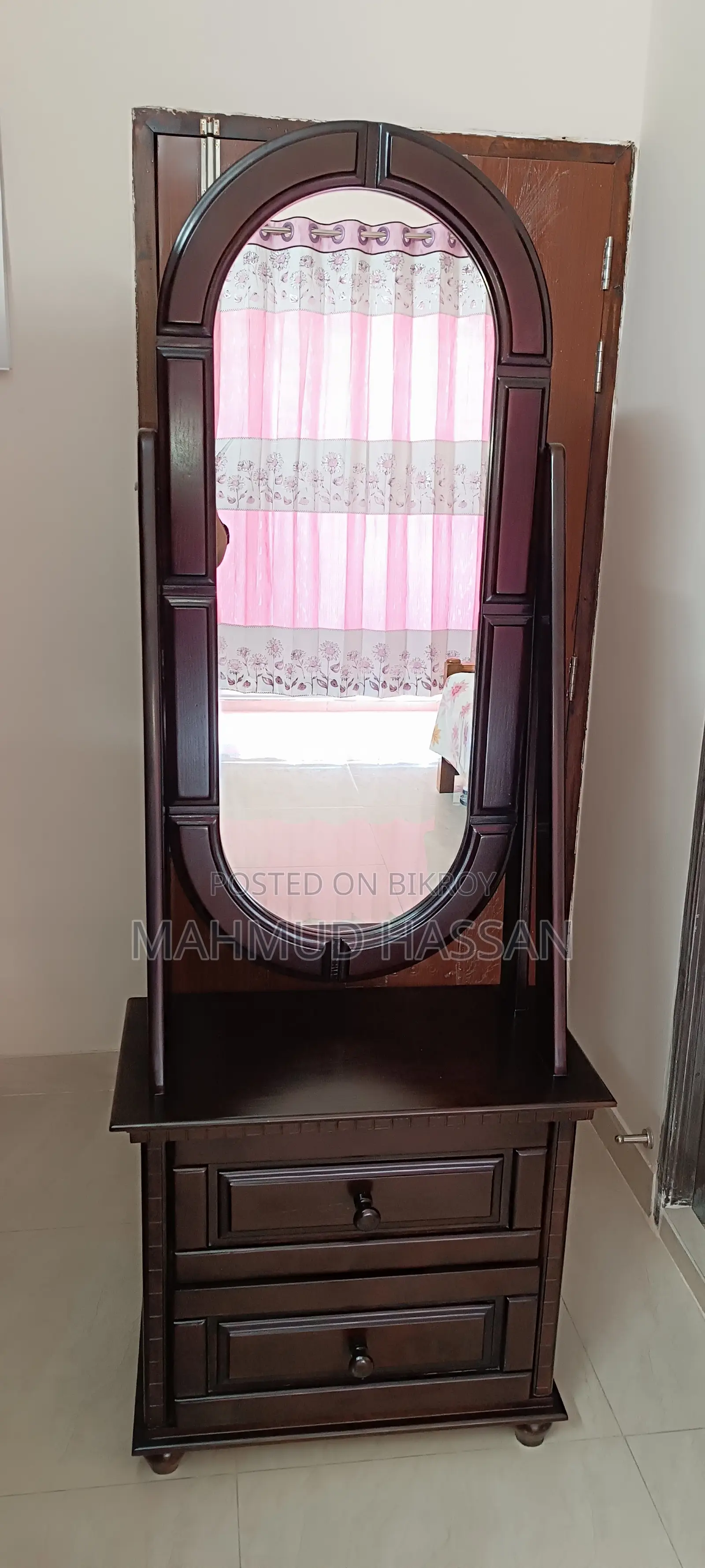Brand New Dressing Table.