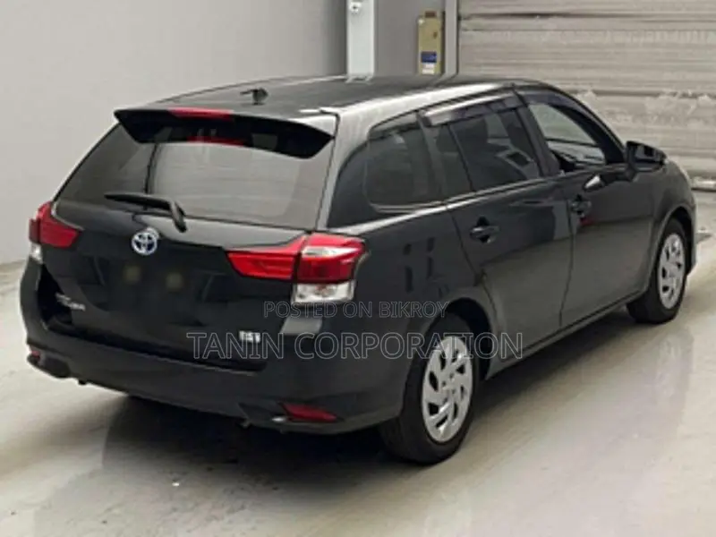 Toyota Fielder Hybrid EX Push Start 2020
