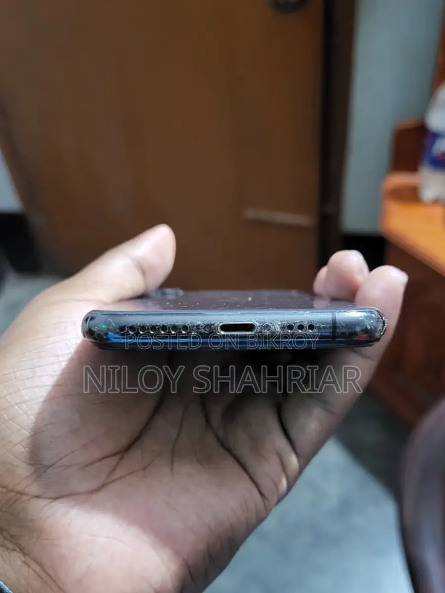 Apple iPhone XS 256GB (Used)