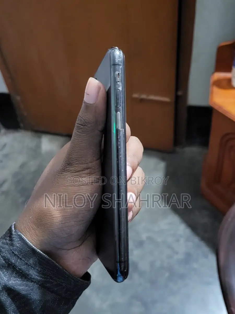 Apple iPhone XS 256GB (Used)