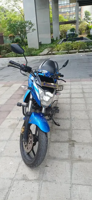Suzuki Gixxer Monotone . 2015